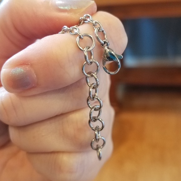 Coyote Foot Bone Sodalite Wrapped Choker - Picture 7 of 12